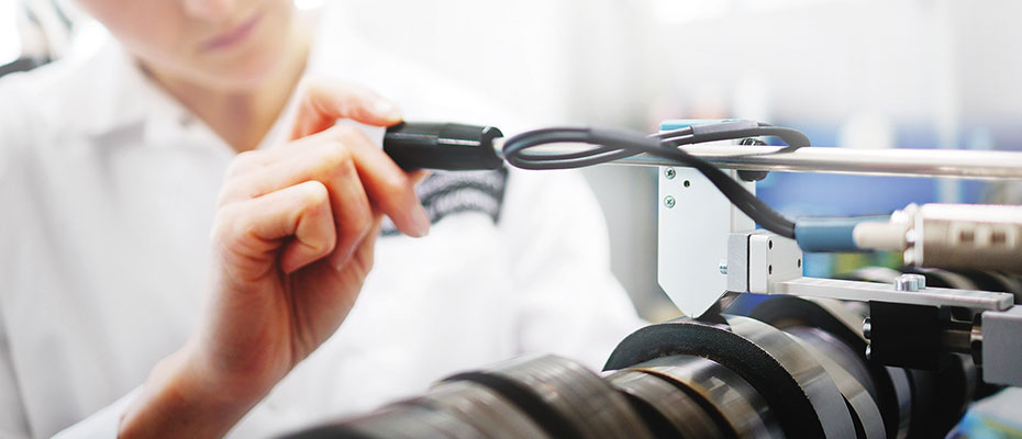 97人妻碰碰碰久久久久禁片