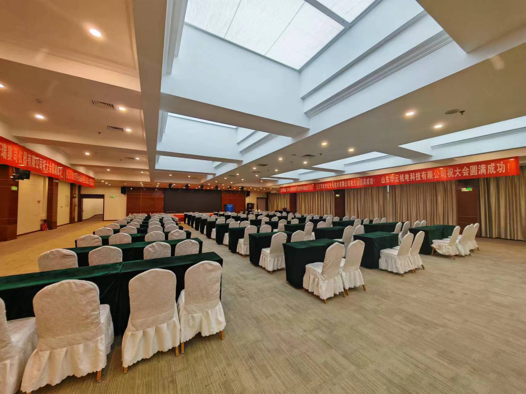 97人妻碰碰碰久久久久禁片