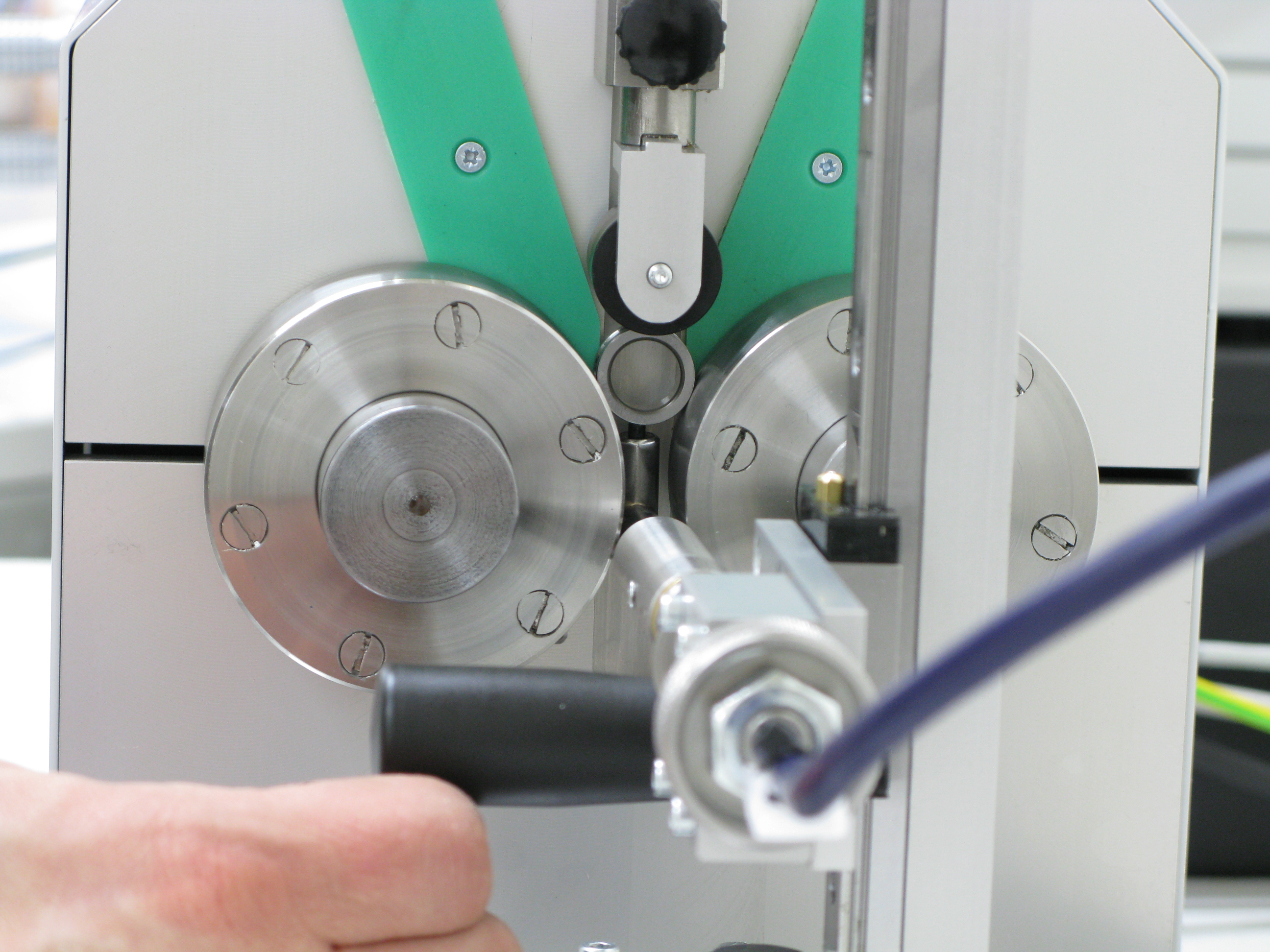 97人妻碰碰碰久久久久禁片