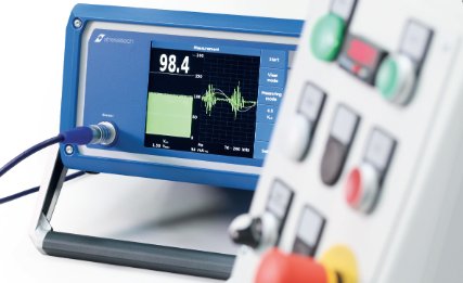 97人妻碰碰碰久久久久禁片