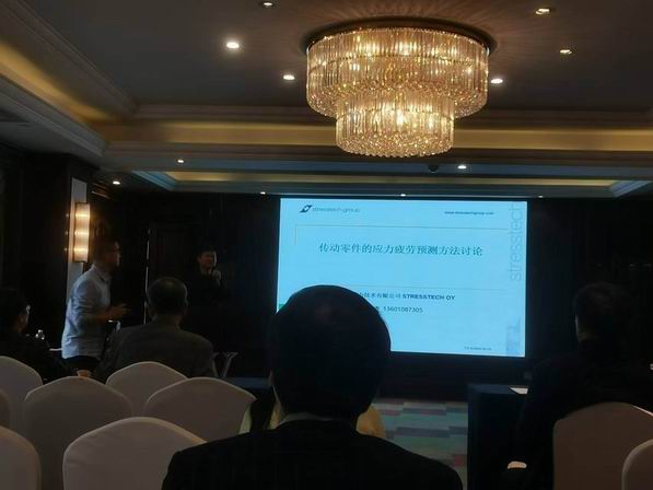 97人妻碰碰碰久久久久禁片