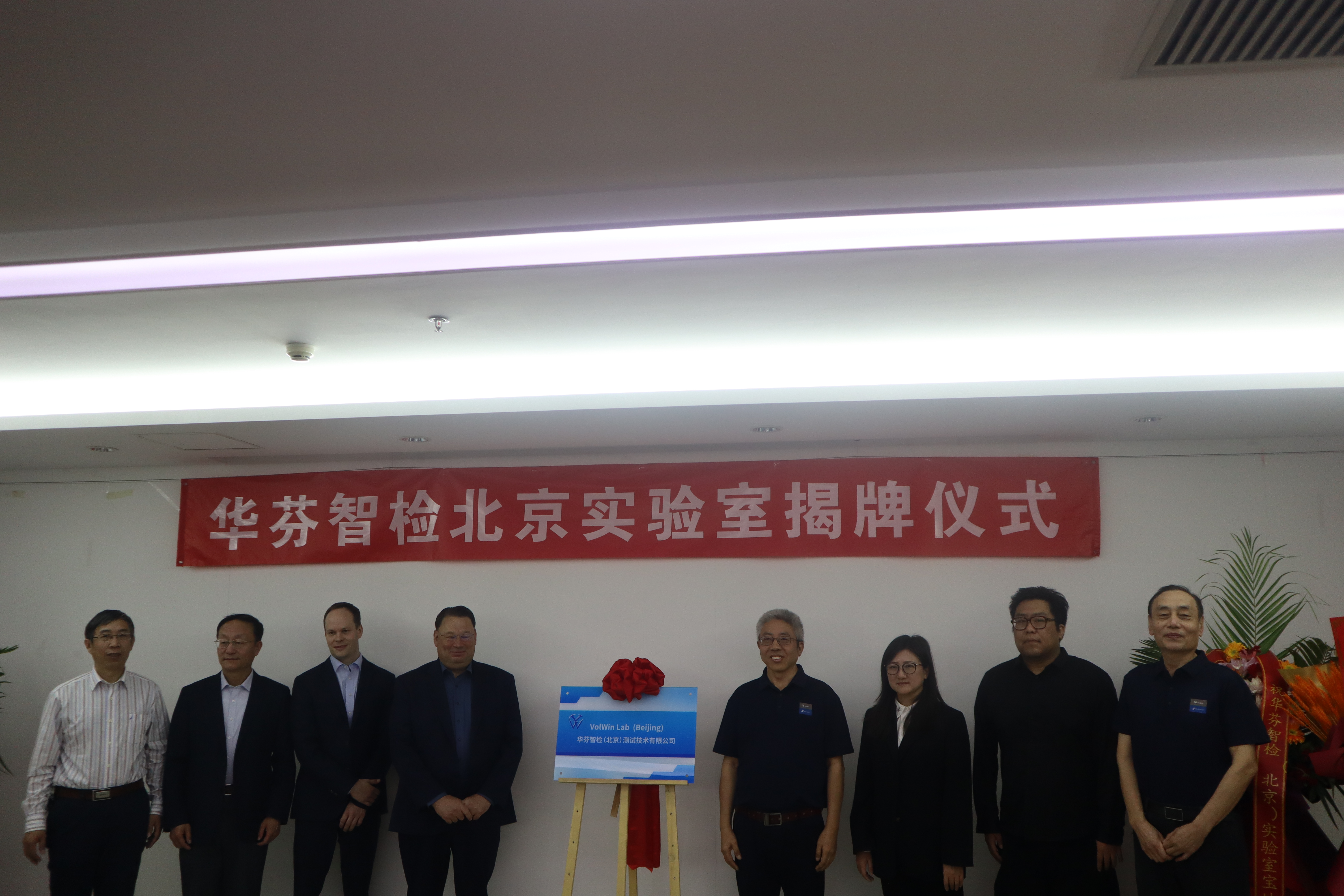 97人妻碰碰碰久久久久禁片