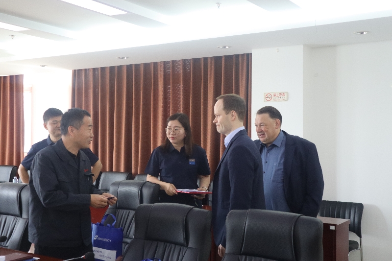 97人妻碰碰碰久久久久禁片