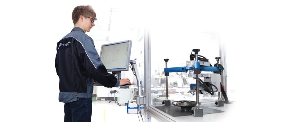 97人妻碰碰碰久久久久禁片